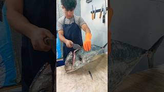 See a mistake in cutting the fish head 😱 [upl. by Laertnom821]