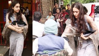 Sara Ali Khans SWEET GESTURE For Handicapped Beggars Outside Temple [upl. by Seroka]