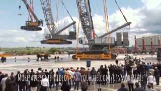 AMAZING GIANT CRANE LIFTS ANOTHER CRANE [upl. by Ahsekin]