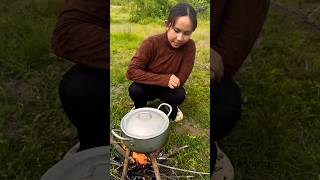 Single mum show SURVIVAL in Forest camping bushcraft outdoors 🍳🥘🥘🥄🥄 [upl. by Aysab]