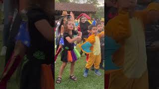 ¡Así vivimos el compartir de Halloween en nuestra Escuela de Equitación niños equitación [upl. by Daenis900]