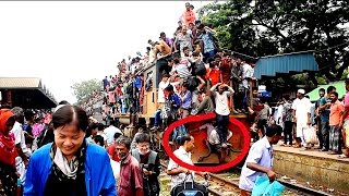 Eid Special Train 2018Train with a small crowd of Bangladesh [upl. by Maxma]