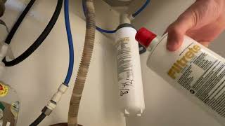 How To Change The Filter On A 3M Filtrete 3USMAXS01 UnderSink Filter Filter [upl. by Nonnair]