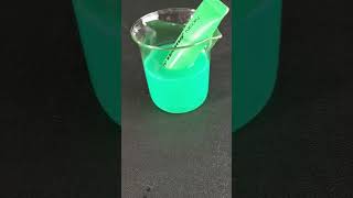 So funktioniert Fluoreszenz Markierung  einfaches Experiment mit Wasserperlen [upl. by Allene]