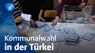 Auszählung bei der Kommunalwahl in der Türkei beginnt [upl. by Navanod951]