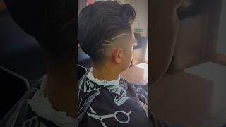 Que opinas de este desvanecido con diseño 💈✂️🪒 barbershop fade cortedepelohombre [upl. by Barnett]