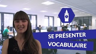 Anglais Collège 6ème  Se présenter en anglais  vocabulaire sur la famille [upl. by Nnylatsyrk]