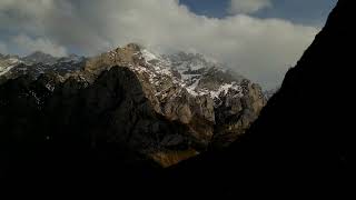 Senda de La Farfada  PRPNPE 35  P N Picos de Europa  León [upl. by Olnee454]