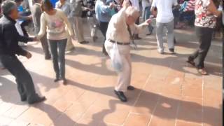 Abuelito bailando en el Asilo Lira de Arequipa [upl. by Anatol]