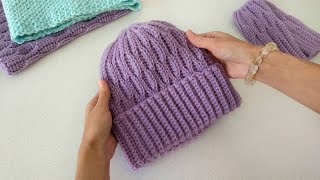 Красивая шапка крючком из одного мотка Узор quotСотыquot  Шапка с отворотом  Crochet hat [upl. by Rawdan703]