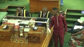 Bobi Wine atabukidde mu Palamenti ne Gen Elly Tumwine lwa Poliisi kugaana bivvulu bye bamuwagidde [upl. by Dawson]