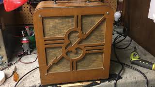 1939 Gibson  Epiphone Electar Century Tube Guitar Amplifier 80 years old [upl. by Jahdiel]