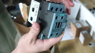 3RT60231AN20 Siemens Contactor 220VAC 3P 9A 3NO 5060Hz [upl. by Bigler]