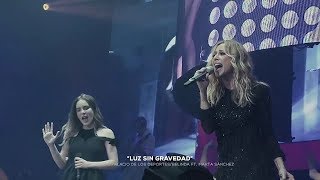 Belinda  Luz Sin Gravedad ft Marta Sanchez Ídolos 20 [upl. by Eanahs]