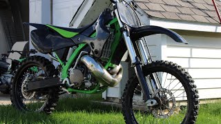 2000 KX250 2 Stroke Idle amp Rev  FMF Gnarly amp Shorty Silencer [upl. by Sinclair765]