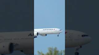 Air France 777200  approach and landing [upl. by Lexa]