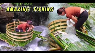 Fishing in mountain springs  পাহাড়ি ঝরনায় মাছ ধরা hut naturalbeauty fishing junglelife [upl. by Ahsinal]