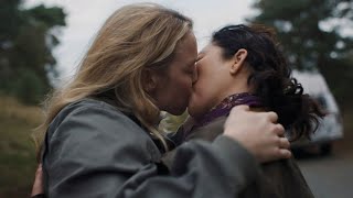 All Eve amp Villanelle kisses  Villaneve  Killing Eve S3 amp S4 [upl. by Curt56]