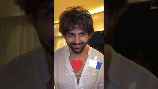 kartikaaryan invites for party 🎉🥳 So Sweet 😍😘 [upl. by Ignatz242]