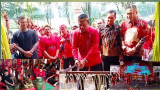 Pertunjukan Budaya Adat Dayak di Acara HUT ke2 Tariu Borneo Bangkule Rajakng Jakarta [upl. by Salis]