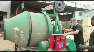 How to operate the concrete mixer  JZC350 cement concrete mixers machine [upl. by Morena773]