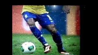 الاعب البرازيلي نيمار في افتتاحية اول لعبة كرة قدم بين فريقي البرازيل واليابان [upl. by Ferro]