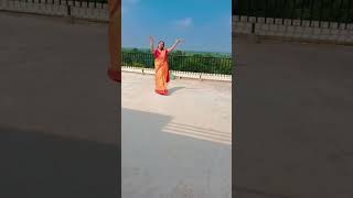 Chitiya kalaiyaan 😍dance like viwe shere subscribemychannel viralvideo comment sherevideao [upl. by Ayerf179]