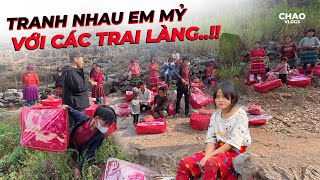 Cả Làng Cười Tít Thò Lò Khi Được Mang Cái Ấm Đến Tận Tay Cho Mùa Đông Lạnh Lẽo [upl. by Niwde80]