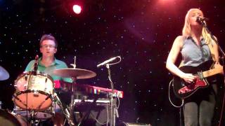 Wye Oak  quotThe Alterquot and quotHoly Holyquot live at Club Cafe [upl. by Slack377]