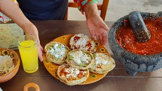 Picaditas con Salsa de Molcajete para desayunar [upl. by Nodab]