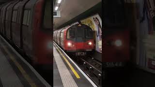 Tube Coming Into Goodge Street [upl. by Brittaney387]