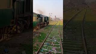 Two Trains Race amp The Winner is tezgam trainrace pakistan hitachi [upl. by Etnahc262]