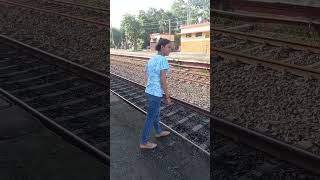 Aamar moto k k uki diye train dekho🤪🤪 [upl. by Ori]