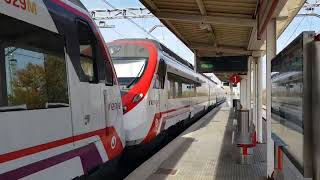 RENFE Class 465  010510  026526 departing San Cristóbal De Los Angeles Station on 261123 [upl. by Romina]