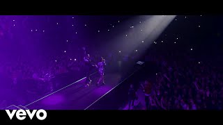 Guè  Ruggine E Ossa Sinatra Live  Mediolanum Forum 2019 ft Elodie [upl. by Annaegroeg]