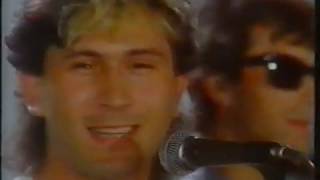 Halid Muslimovic  Putuj putuj sreco moja   Official Video 1986 [upl. by Nethsa312]