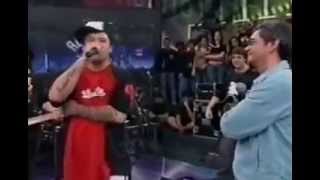 Charlie Brown Jr ao vivo no Altas Horas em 2004 [upl. by Lehcear796]