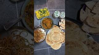 foodie yee halo jamva  sev tameta nu sak paratha papad chas laccha pyaz and khaman😋😋 gujju [upl. by Eimmis]