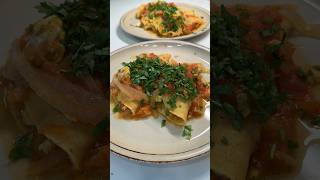 Entomatadas Mexicanas con Huevo🍳🍅🫶🏻 breakfast mexicanfood shorts shortsvideo mealideas [upl. by Errol]