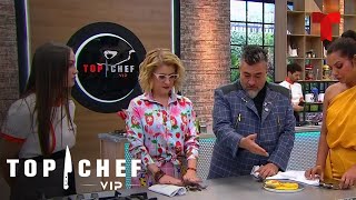 Las versiones de Huevos Benedictinos de Carolina y Pancho  Top Chef VIP 3 [upl. by Milan917]