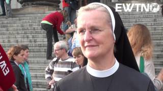 EWTN Reporter  Schwester Theresa Maria FSMG auf dem Marsch für das Leben [upl. by Gabor]