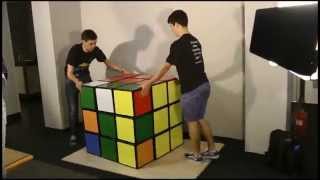 Solving the worlds largest Rubiks Cube  Feliks Zemdegs amp Mats Valk [upl. by Assena]