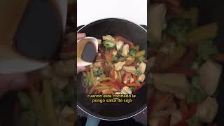 Wok de arroz basmati verduras y pollo Salteado fácil y delicioso [upl. by Marmawke]