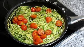 Fideos de zapallito con pesto de palta  Recetas Julieta [upl. by Volkan]