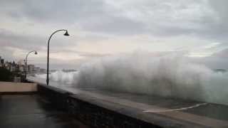 Grande Marée  8 nov 2014  SaintMalo [upl. by Eerot]