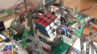 risolutore del cubo di Rubik  meccano e Arduino [upl. by Strait617]