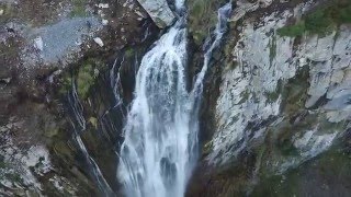 Vuelo sobre el Nacimiento del Rio Asón Phantom dji Drone [upl. by Annahsar]