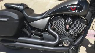 2017 Victory Gunner Motorcycle Saddlebags Review  vikingbagscom [upl. by Ttehc]