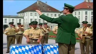 Musikkorps der Bayerischen Polizei  Bayerischer Präsentiermarsch 2002 [upl. by Rafaela]