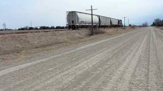 CSX D924 Picking up cars at Wallaceburg [upl. by Donaldson579]